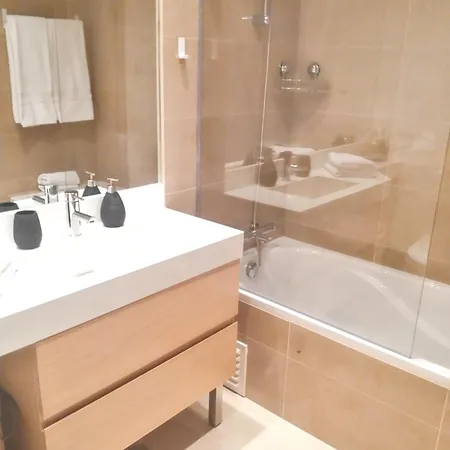 Contemporary In With Shared Pool Apartmán Portimão